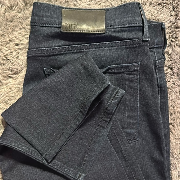 Paige Inkwell Federal stretch Dark wash Denim Size 33 short